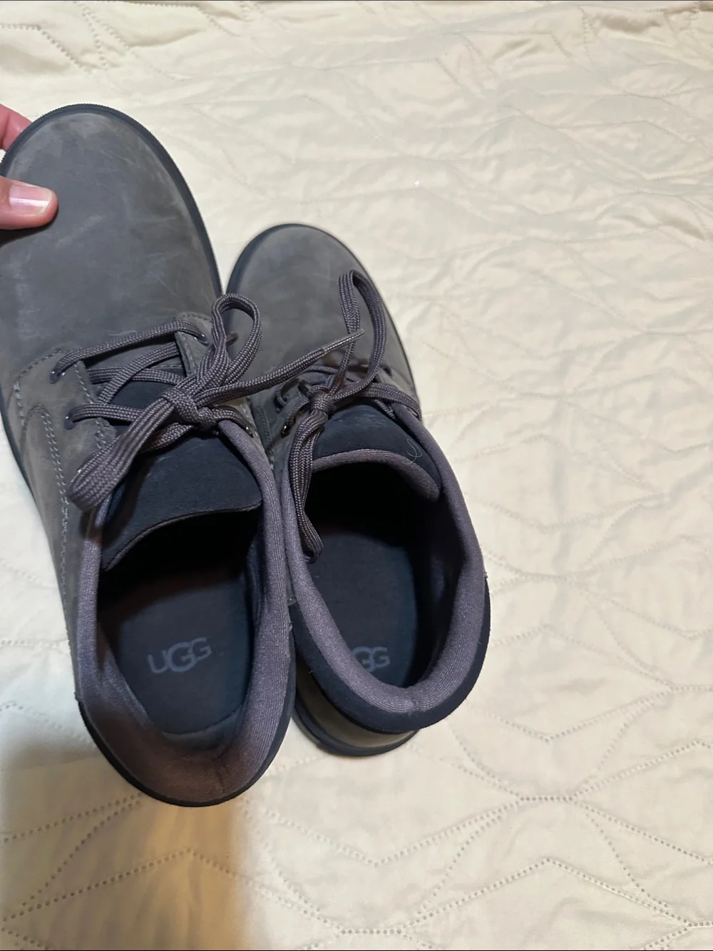 UGG Men's Dark Gray Chukka Boots - Lace-Up Nubuck